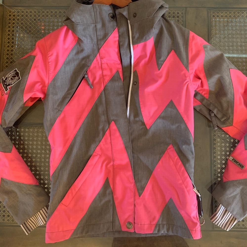 XS Ride hooded snowboarding jacket